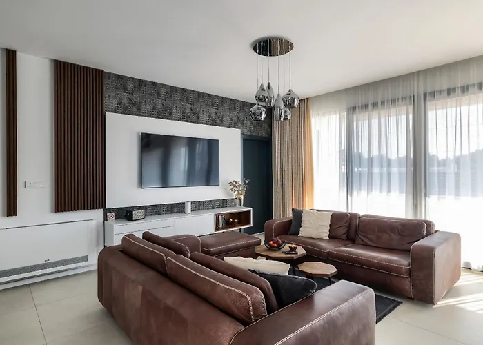 Villa Santa With Heated Pool *