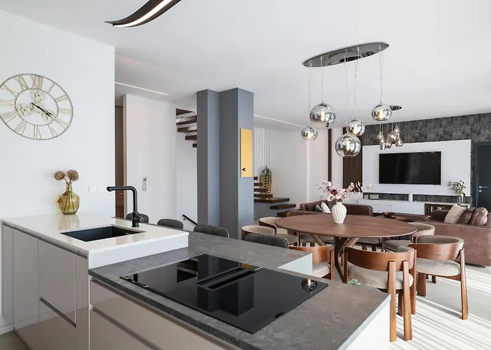 Villa Santa With Heated Pool Pakoštane