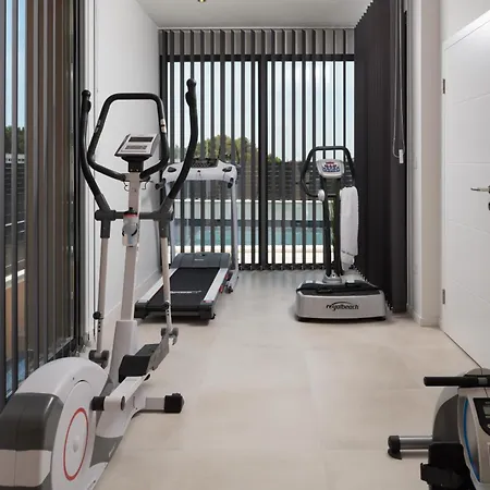 Santa With Heated Pool Villa